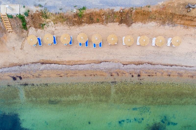 Elpiniki Luxury Apartments ネア・ポティダイア エクステリア 写真